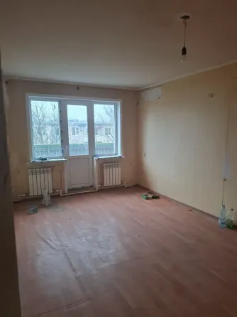 Сдам дешево на длительный срок 3х ком квартиру в Приморском районе Мариуполя Мариуполь
