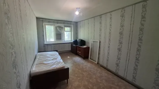 Продам 2-х комнатную квартиру Ясиноватая