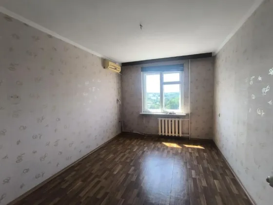 Продажа 2-комнатной квартиры в Ворошиловском районе. Южный Ав. Юзовский, Пассаж. Плозадь Коммунаров Донецк