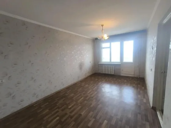 Продажа 2-комнатной квартиры в Ворошиловском районе. Южный Ав. Юзовский, Пассаж. Плозадь Коммунаров Донецк