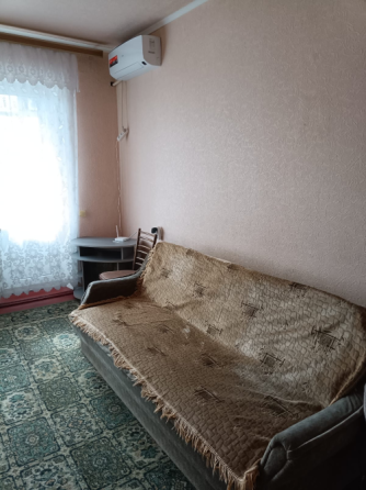 1к.кв. Обл. Гаи, ул. Ходаковского 2/9 , 36/18/9 кв.м., холл Донецк