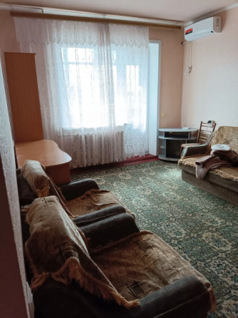 1к.кв. Обл. Гаи, ул. Ходаковского 2/9 , 36/18/9 кв.м., холл Донецк
