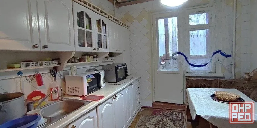 Продажа: просторная 3-комнатная квартира в Буденновском районе Донецк - изображение 1