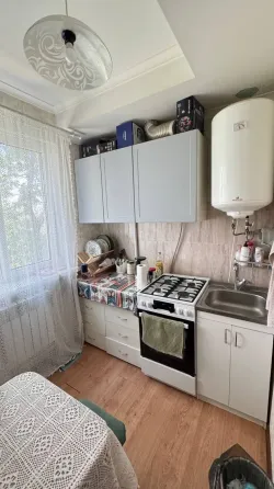 Продам 2 к квартиру в Ильичевском р-не, ул. Карпинского! Мариуполь