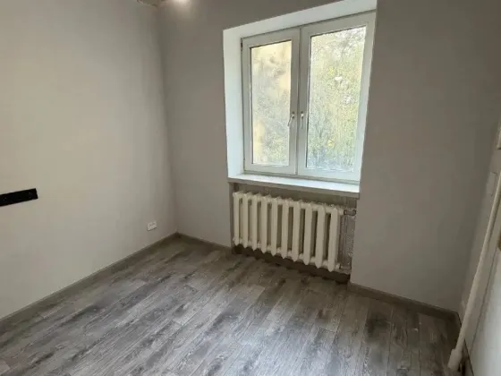 Продам 2-х комнатную квартиру после кап. ремонта, Гвардейка, м-н Калининский Макеевка