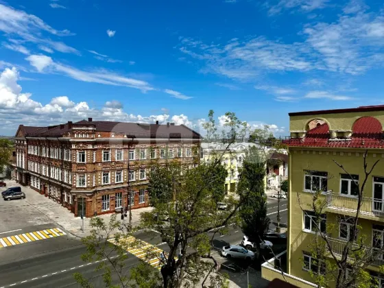 Продается 3-комнатная квартира в Центре Мариуполя Мариуполь