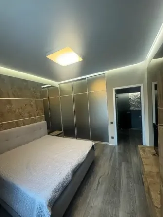 Aрeнднaя плaта 39 тыc. руб. + коммунaльныe плaтeжи. Зaлoг 15 тыс. руб., возвращaeтcя послe выeзда Донецк