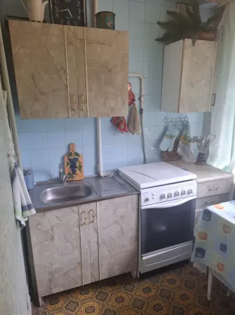 Продам 1комнатную квартиру на Бирюзова Донецк