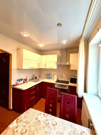 Продажа 5 комн.кв-ры. ул. Щетинина Донецк
