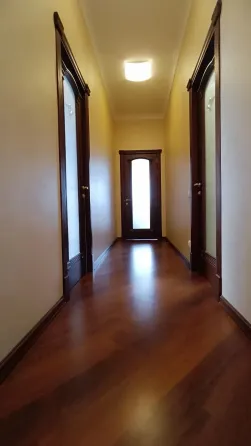 Продаю 3к. кв. Новострой. 113м.кв. Владелец. Центр Донецк