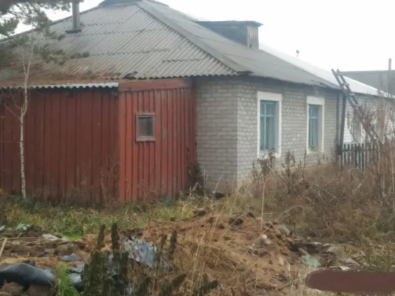 кирпичный дом 80 в тихом месте с водой Луганск