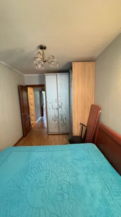 Продам 2 к кв-ру в Центральном р-не, 17 жмр, ор. к-р Савона! Мариуполь