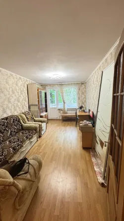 Продам 2 к кв-ру в Центральном р-не, 17 жмр, ор. к-р Савона! Мариуполь