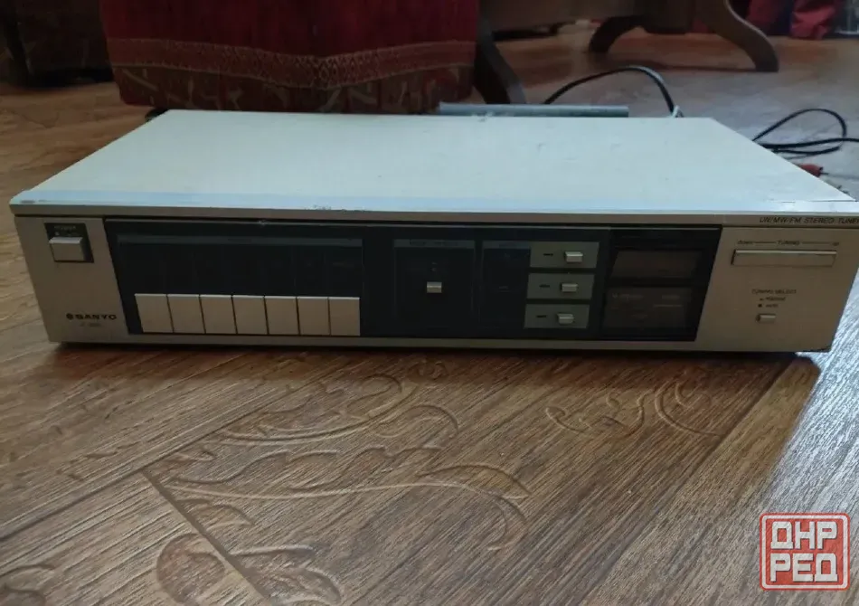 Sanyo JT-350 Stereo Tuner, Made in Japan Донецк - изображение 1