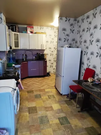 Продам 1комн., ср/14, хорошее состояние, пр. Ильича медуниверситета Донецк