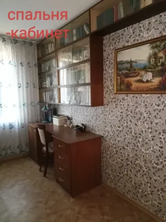 3-к.кв., 60 кв.м., 2+1, 4/9, кухня 10 кв.м., большая прихожая и лоджия. Туполева, 1 Донецк