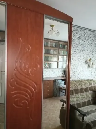 3-к.кв., 54,6 кв.м., 2+1, 4/9, кухня 10 кв.м., большая прихожая и большая лоджия. Ул. Туполева, дом Донецк