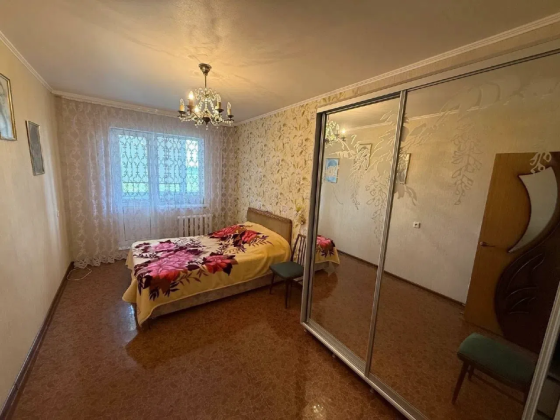 Продам 3 ком. кв., 6/9 эт, 65 м.кв. - Макеевка, пл. Грибиниченко Макеевка