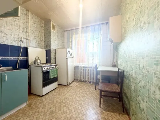 1к.кв.,м-н Мирный возле 49 школы Макеевка