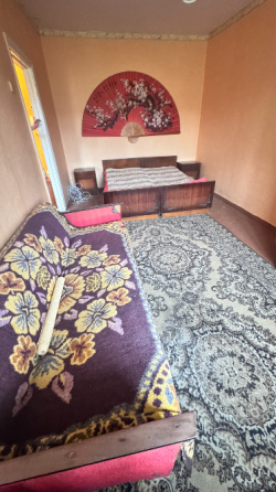 Продам 1 ком квартиру Макеевка Нижняя Крынка ( 25 квартал ) Макеевка