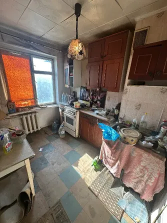 Продается 2-х комнатная квартира на Солнечном (ориентир Лицей номер 2) Макеевка