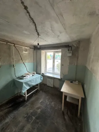Продается отличная 2-х комнатная квартира под ремонт в Макеевке, м-н Комсомольский, окна выходят на Макеевка