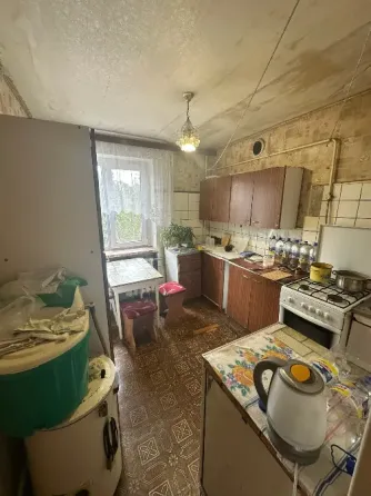 Продается уютная 2-х комнатная квартира в самом центре г. Макеевки. Расположена по адресу: бул. Горб Макеевка