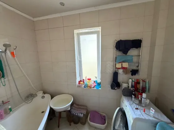 Продам жилой дом в 2-х уровнях, 140 м.кв., 10 соток - Макеевка, мкр. Восточный Макеевка