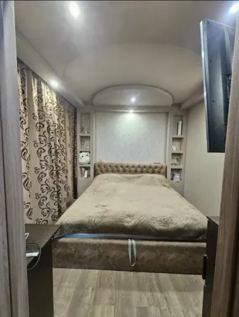 трёхкомнатная с ремонтом в районе 19 шахты Донецк
