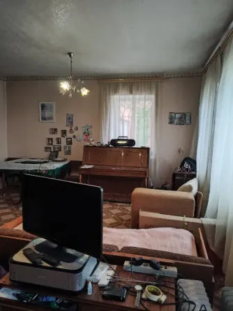 Продаю хороший дом со всеми коммуникациями на областной центральной клинической больнице Донецк