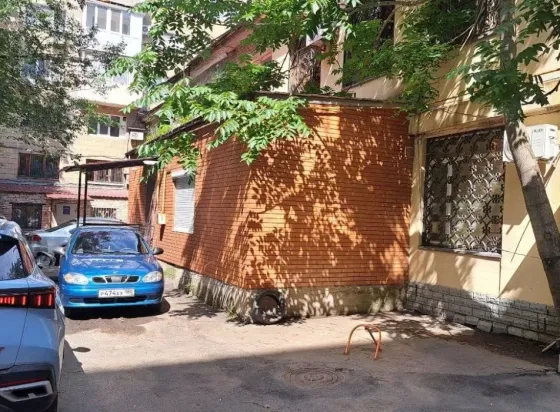 Торгово-офисное 120 м.кв,Калининский р-н,Донецк Донецк