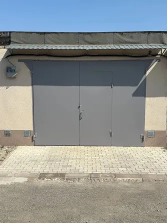 Продается машиноместо 40 м² Мариуполь
