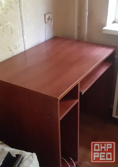Продам компьютерный стол Донецк - изображение 1
