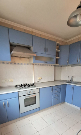 Продажа 3 комн.кв., пр. Ильича (ориентир Пакет) Донецк