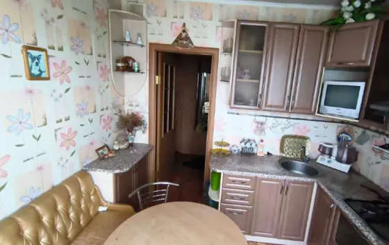 Продам 3-х комнатную квартиру на Зеленом Макеевка