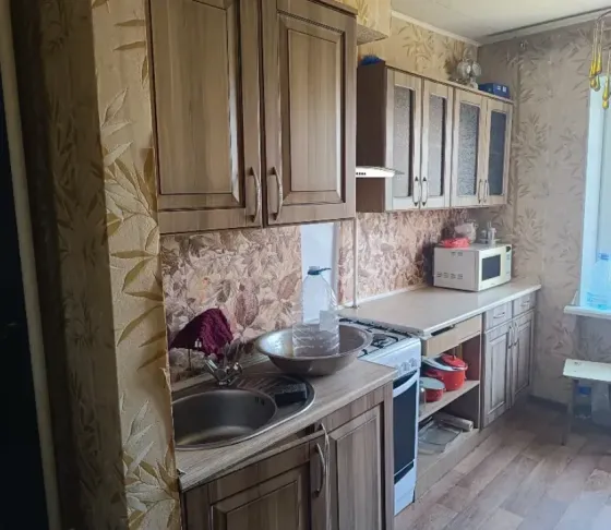 Продам 3-к квартиру в центре Гвардейки, ул.Чубаря Макеевка