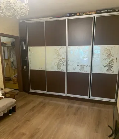 Продам 2-х комнатную квартиру на Гвардейке, Калининский м-н Макеевка