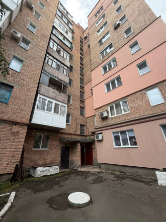 Продам 4-комнатную квартиру в районе Пролетарского райисполкома. Донецк
