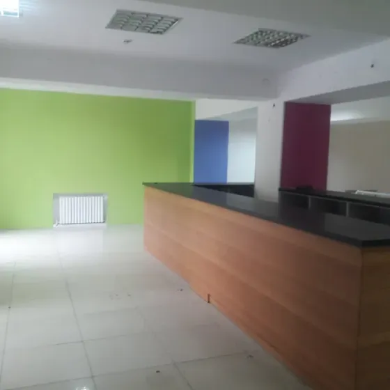 Сдаю 500 м² центр. 15 машиномест. 40 кВт Донецк