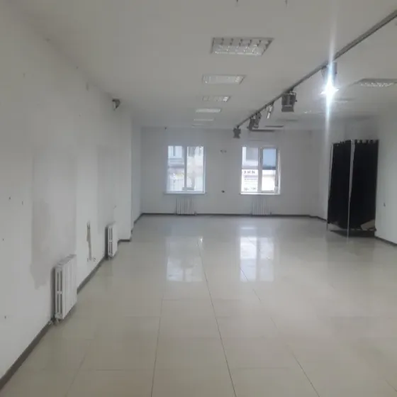 Сдаю 500 м² центр. 15 машиномест. 40 кВт Донецк