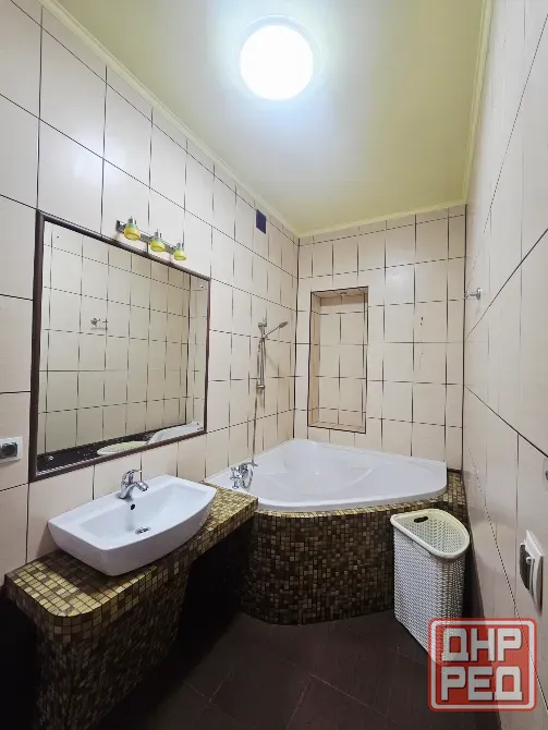 Продам крупногабаритную сталинку 90м2 с гаражом ул. Островского центр города Макеевка - изображение 7