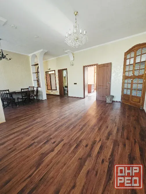Продам крупногабаритную сталинку 90м2 с гаражом ул. Островского центр города Макеевка - изображение 1