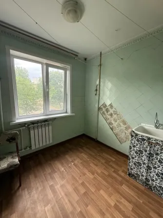 Продается 3-комнатная квартира в Ильичевском районе Мариуполь