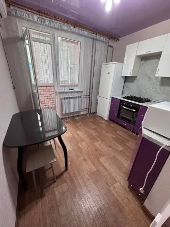 Сдаётся 1-к комнатная 38м² в г. Донецке, Пролетарский р-н. Донецк