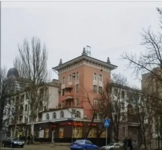 продается 3к в центре, б-р пущкина 13 Донецк