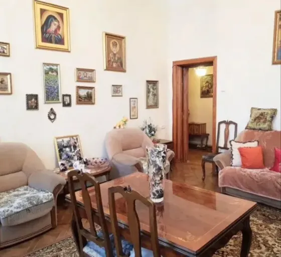 продается 3к в центре, б-р пущкина 13 Донецк