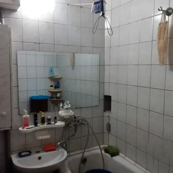 Продам 2-комнатную квартиру в центре Калининского района. Донецк
