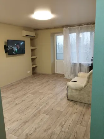 сдам 1-к.кв. Куйбышевский р-н Топаз 25 000 рублей вода 24/7 Донецк