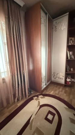 Продам 2 комнатную квартиру Изумруд Донецк