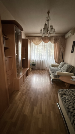 Продам 2 комнатную квартиру Изумруд Донецк
